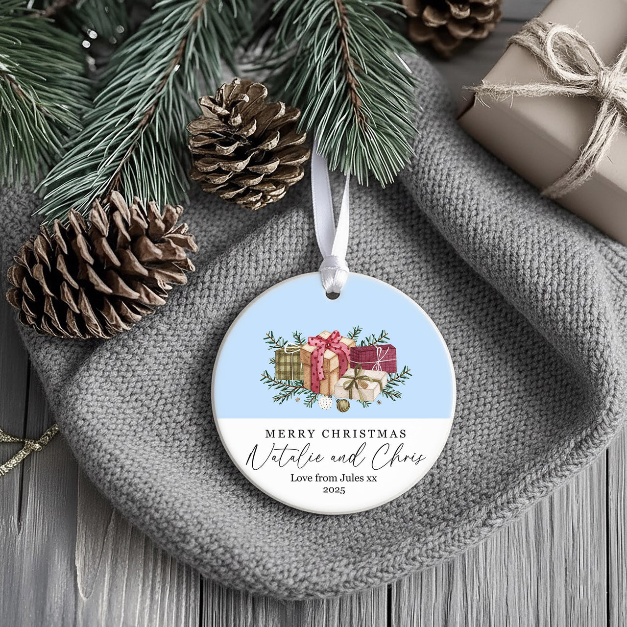 Personalised Christmas Ornament – Gift for Couple, Round Xmas Tree Decoration – Holiday Present from Parents or Friends