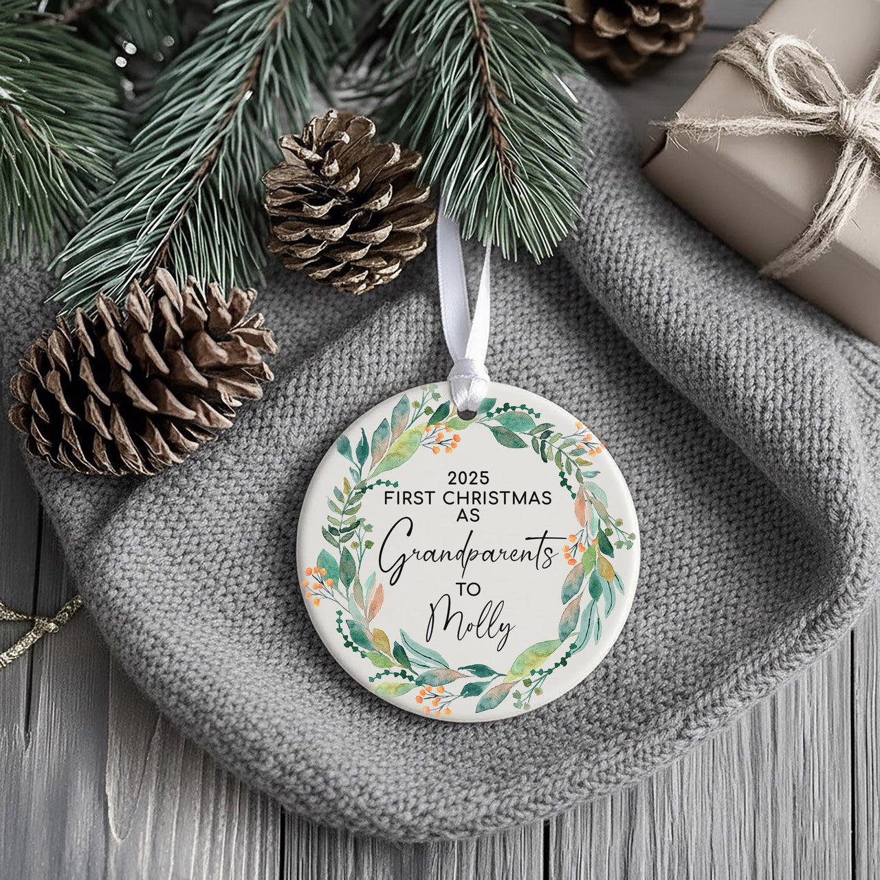 1st Christmas As Grandparents Ornament | Personalised New Grandparents Bauble | Nanny & Grandad Xmas Keepsake | Baby Shower Gift Idea
