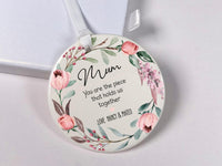 Mum Floral Ornament - Family Tribute Keepsake with Heartfelt Message & Names